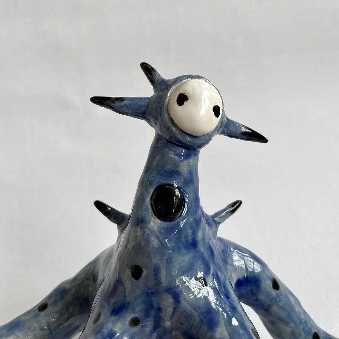 clay, glaze  22*14*24 cm  2023  Sold