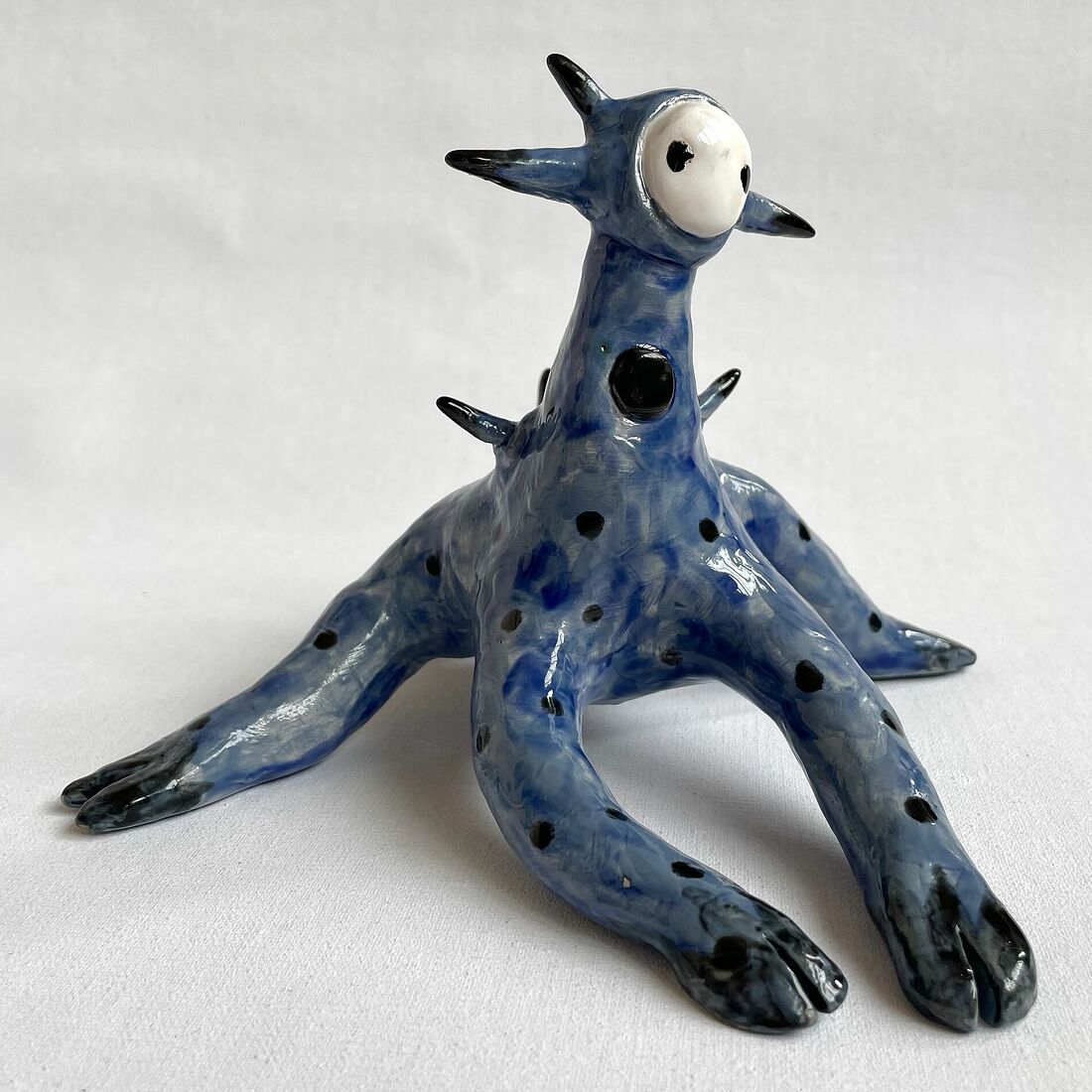 clay, glaze  22*14*24 cm  2023  Sold