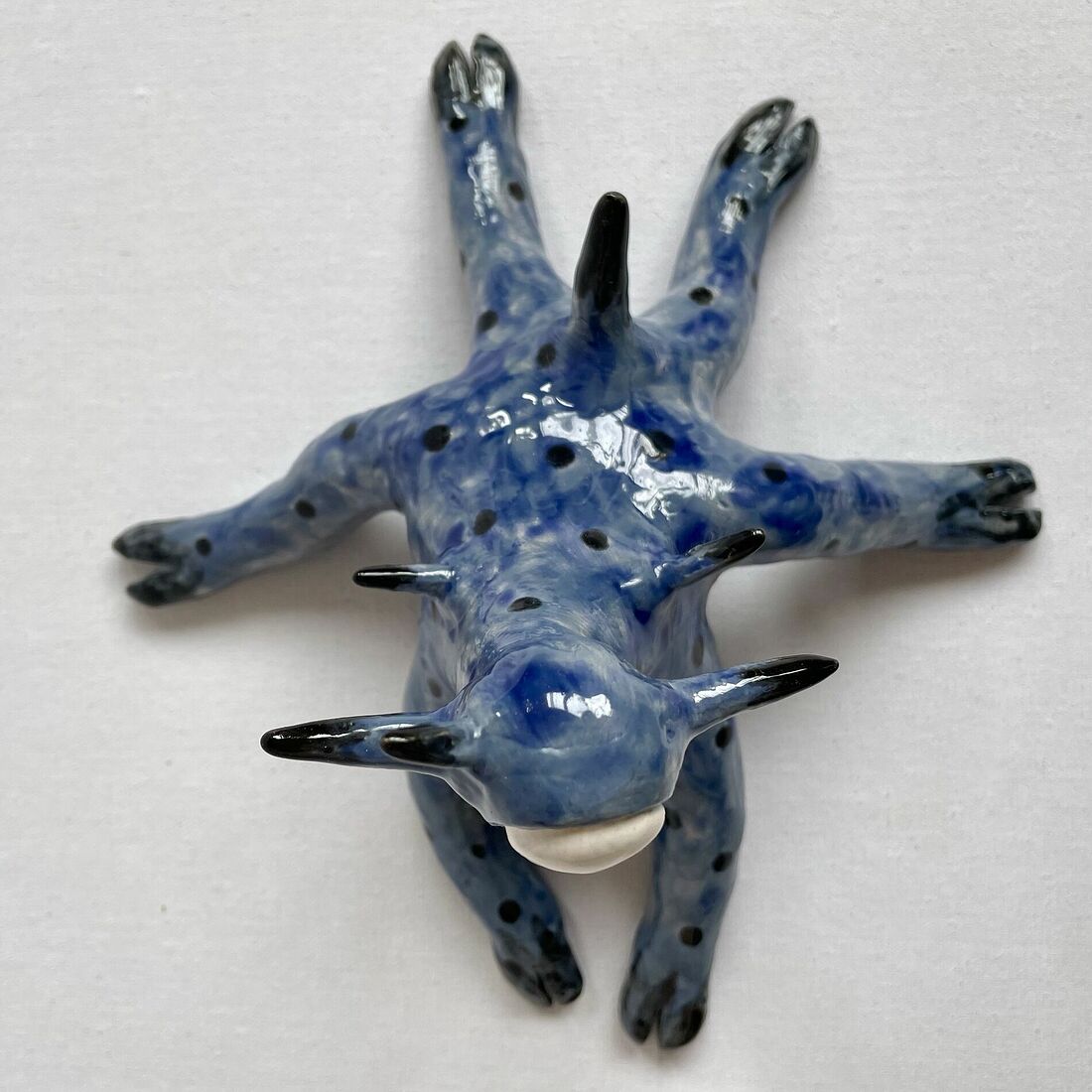 clay, glaze  22*14*24 cm  2023  Sold