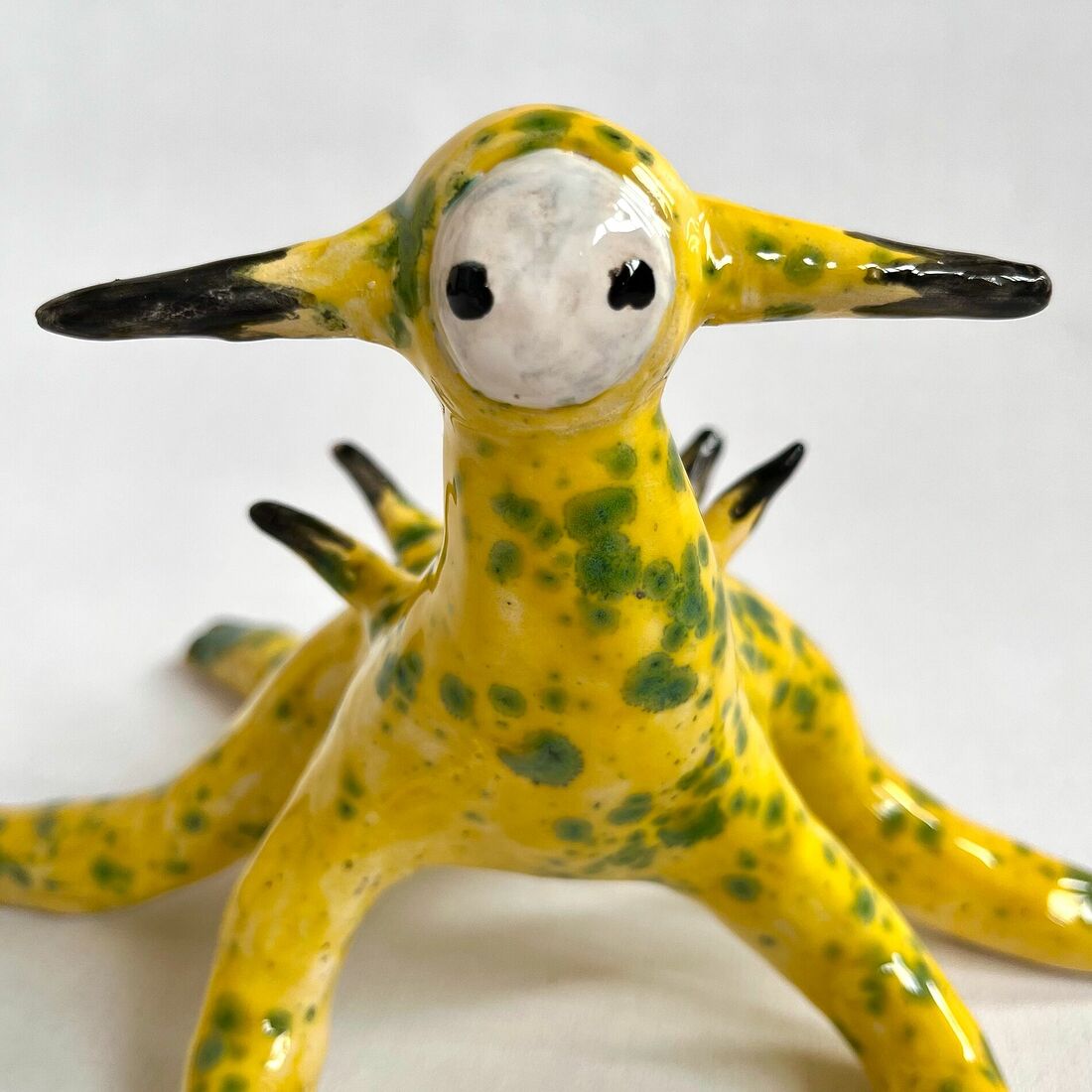 20*22*18 cm  clay, glaze  2023  Sold