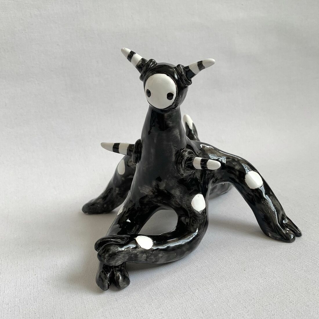 clay, glaze   22*16*20 cm  2023  Sale